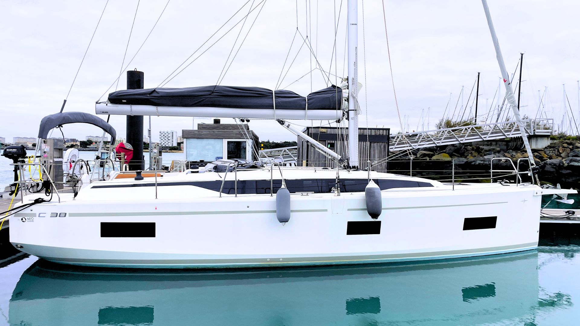 Bavaria C38 Babe