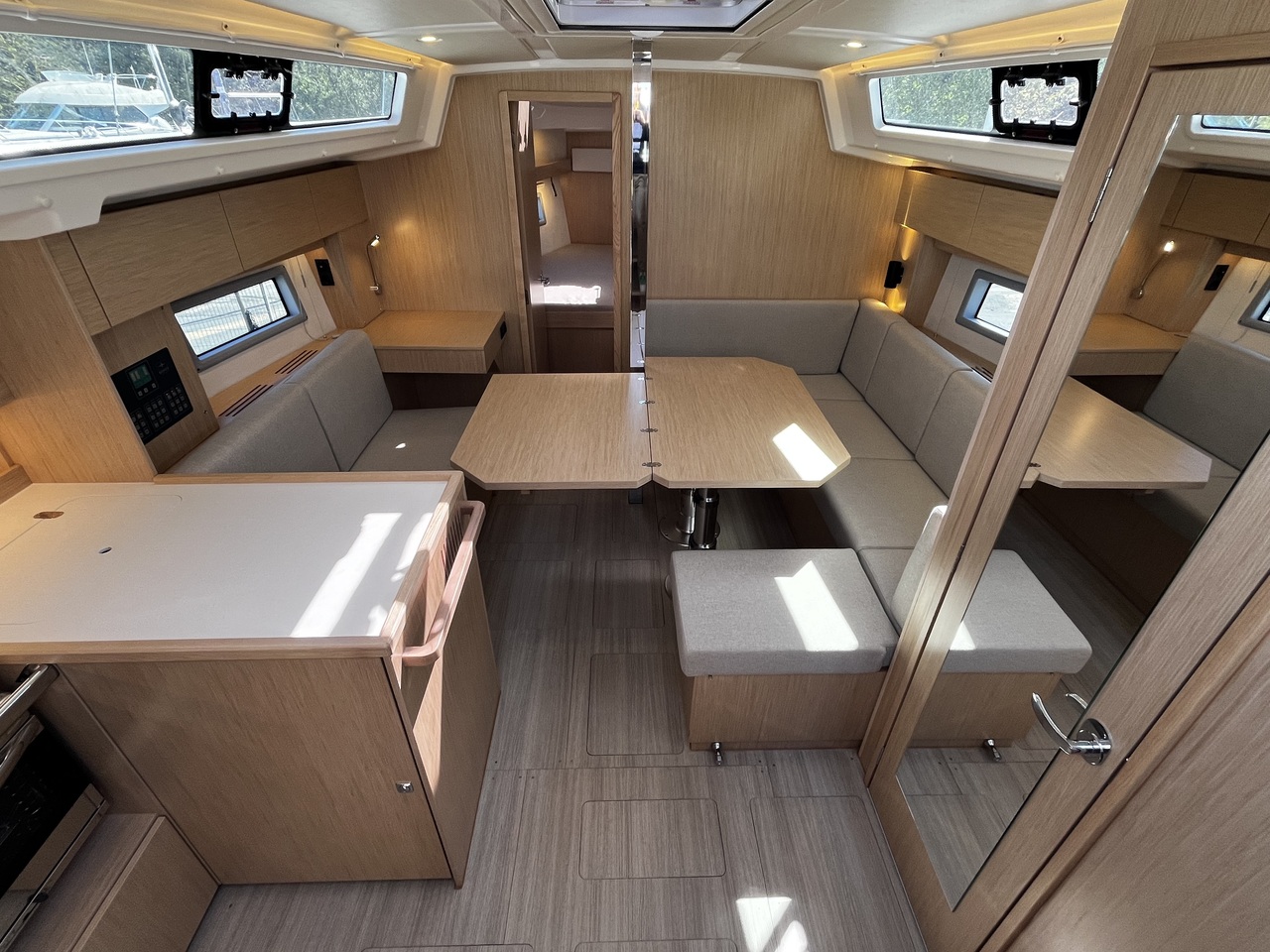 Bavaria C38 Babe, Foto 4