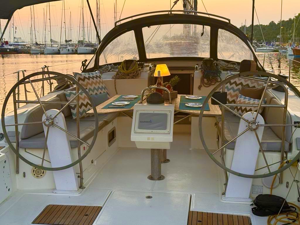 Bavaria Cruiser 46 (4 cab/3WC) „Aquilo“ als Charteryacht