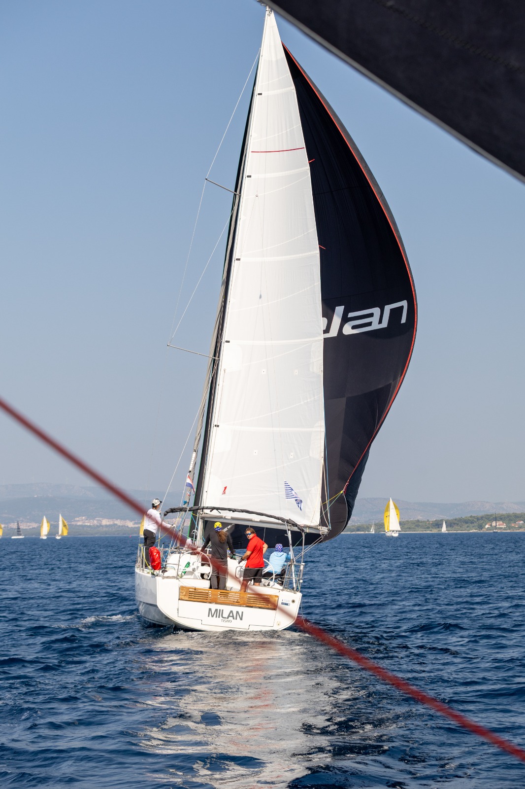 Elan E4 Milan