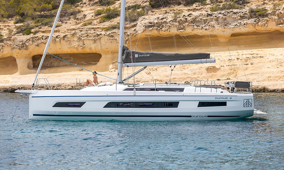 Dufour 41 „Callipigia“ als Charteryacht