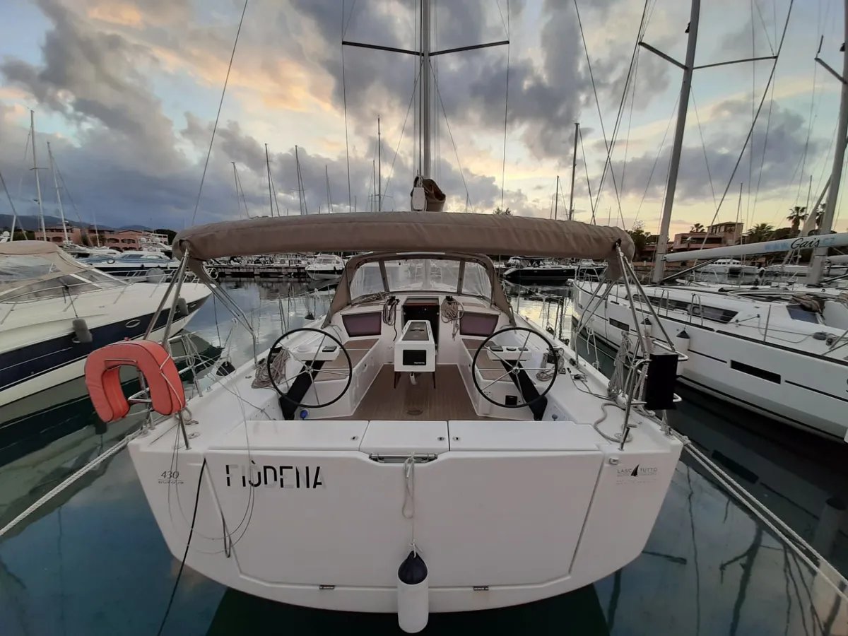 Dufour 430 Grand Large (4cab) „Fiodena“ als Charteryacht