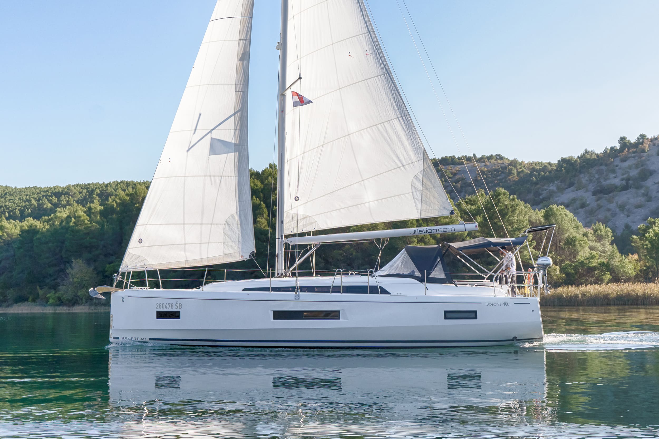 Oceanis 40.1 „First Touch“ als Charteryacht