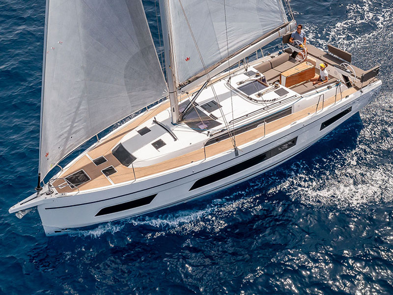 Dufour 41 „Moma“ als Charteryacht