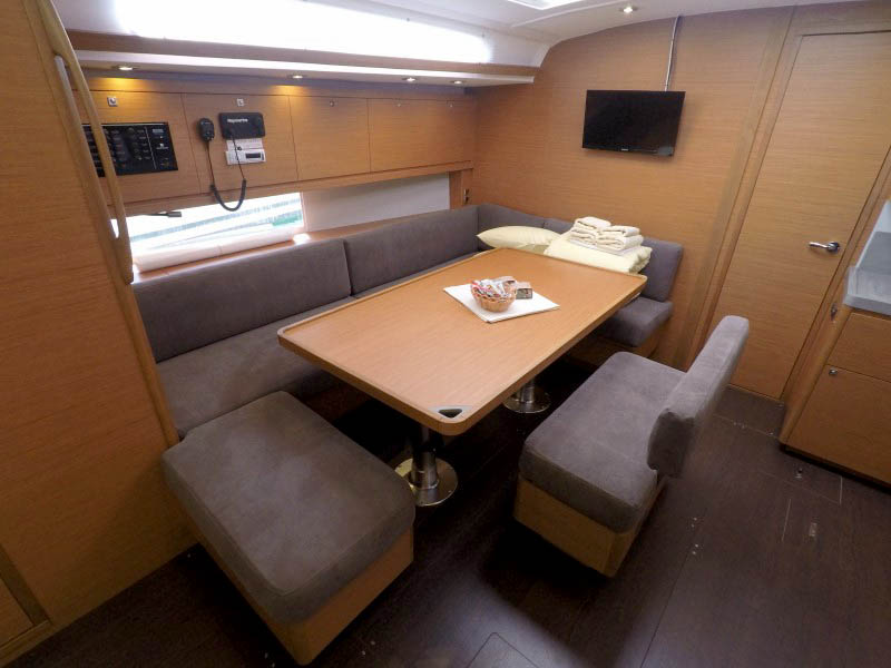 Dufour 470 Adelante, Foto 3