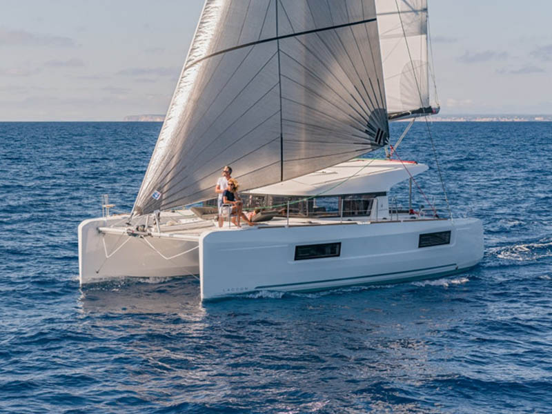 Lagoon 40 (4+2Cab/4wc) „Duplo II“ als Charteryacht