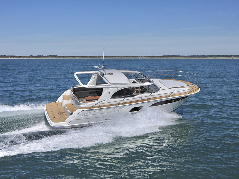 Marex 360 Cabriolet Cruiser „7 Happy Days“ als Charteryacht