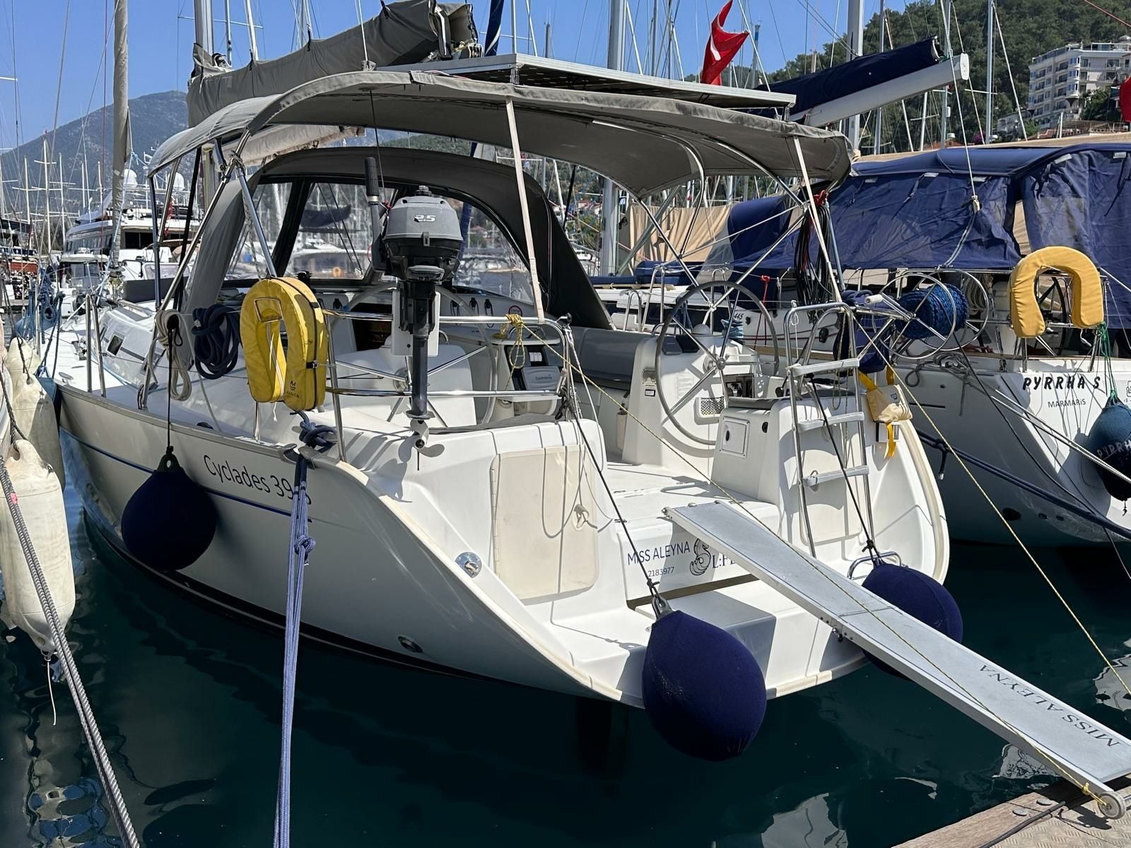Cyclades 39.3 (3Cab/2WC) „Miss Aleyna“ als Charteryacht