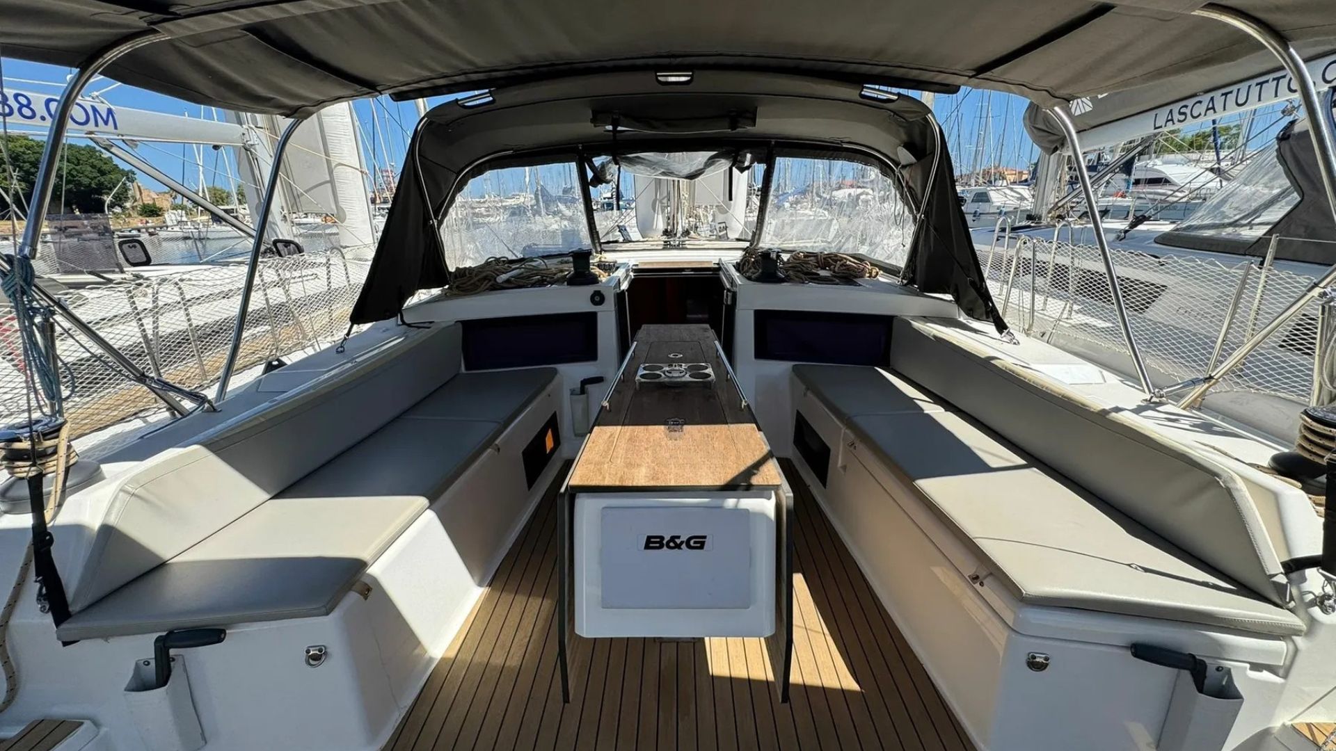 Dufour 470, Foto 3