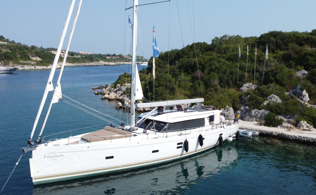 Moody DS 54 (3+1cab) „Freedom“ als Charteryacht