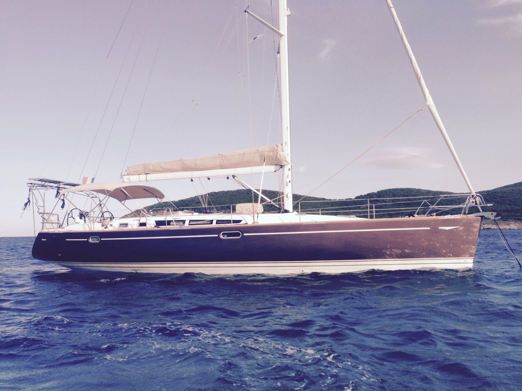 Sun Odyssey 49 (4 cab/4 wc) „Rubra“ als Charteryacht