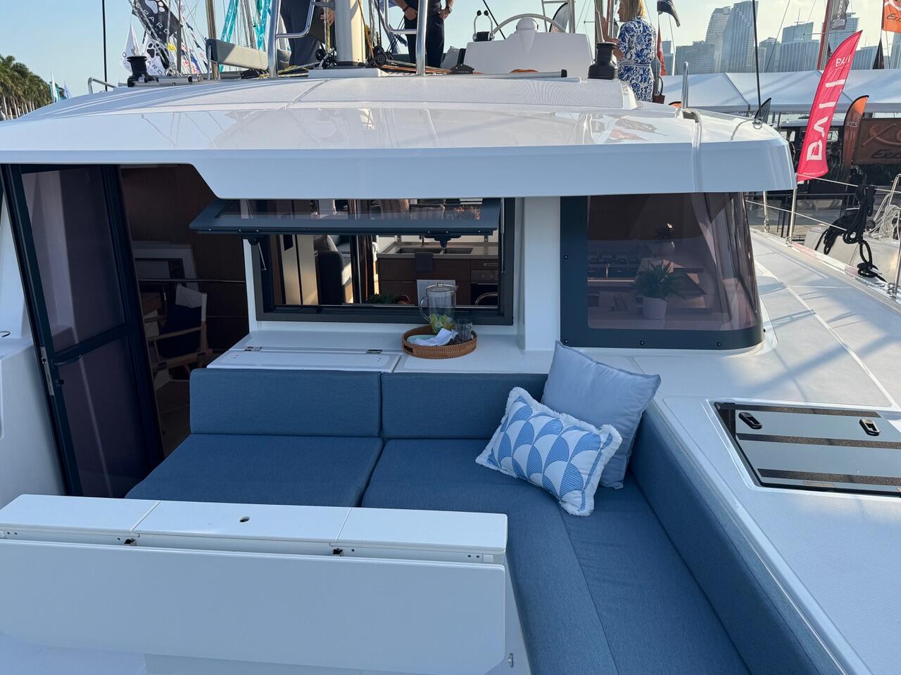 Bali 4.6 „Rosa Regale“ als Charteryacht