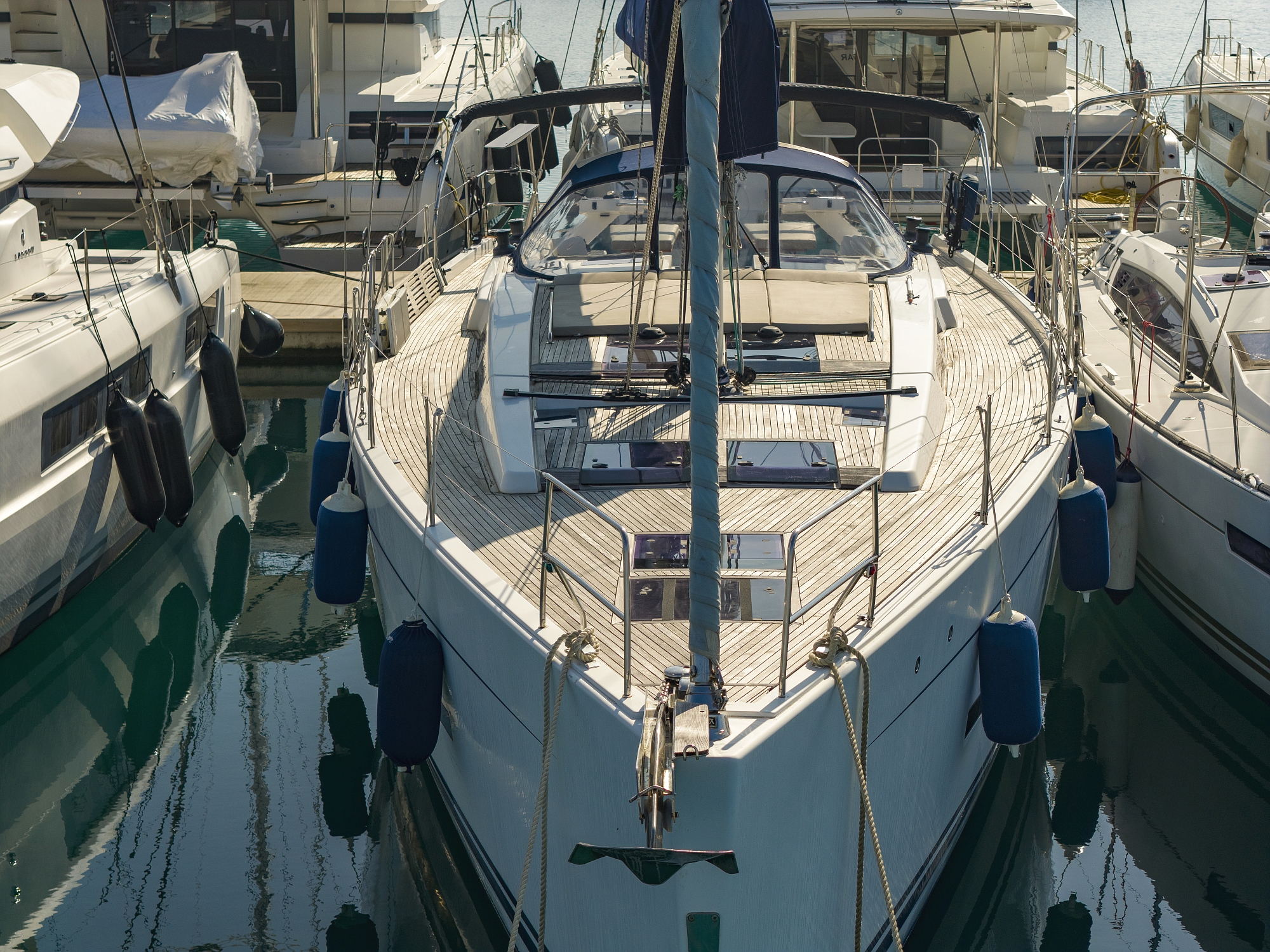 Hanse 575 (5+1Cab/3wc) „Amethyst“ als Charteryacht