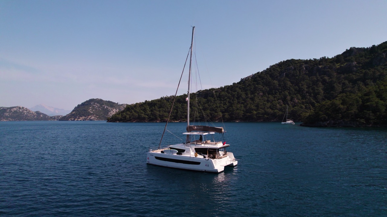 Bali 4.8 (6cab/6wc) „Pagora“ als Charteryacht