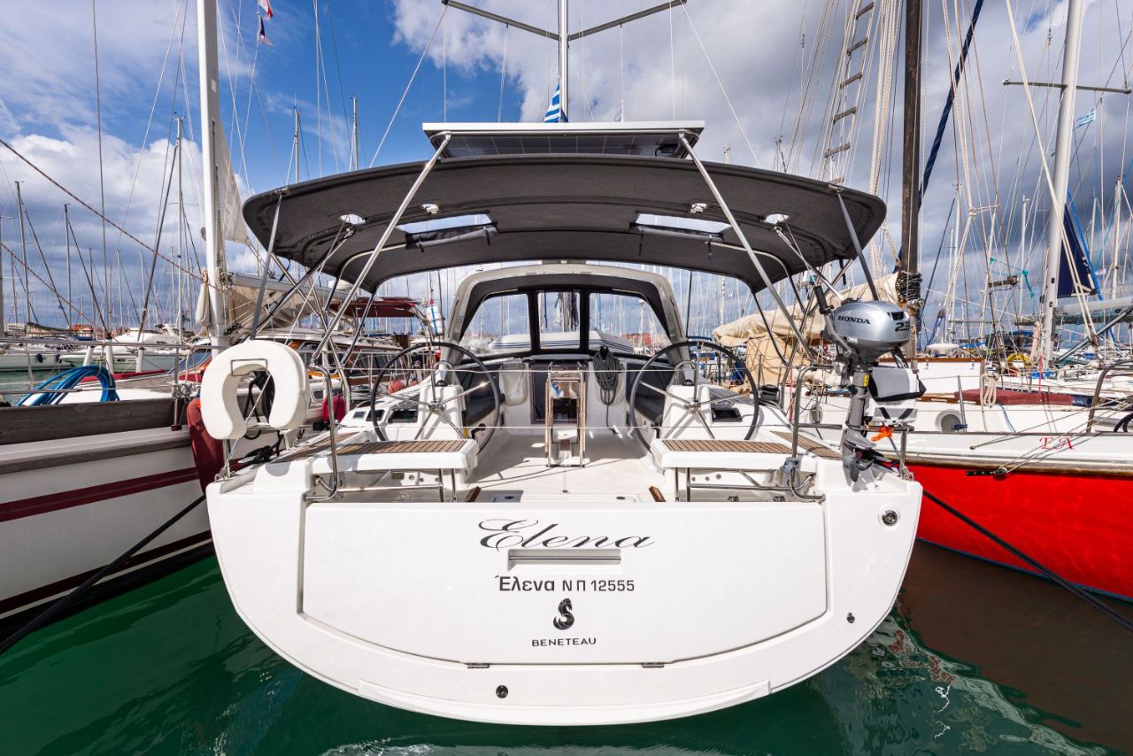 Oceanis 41.1 „Elena“ als Charteryacht