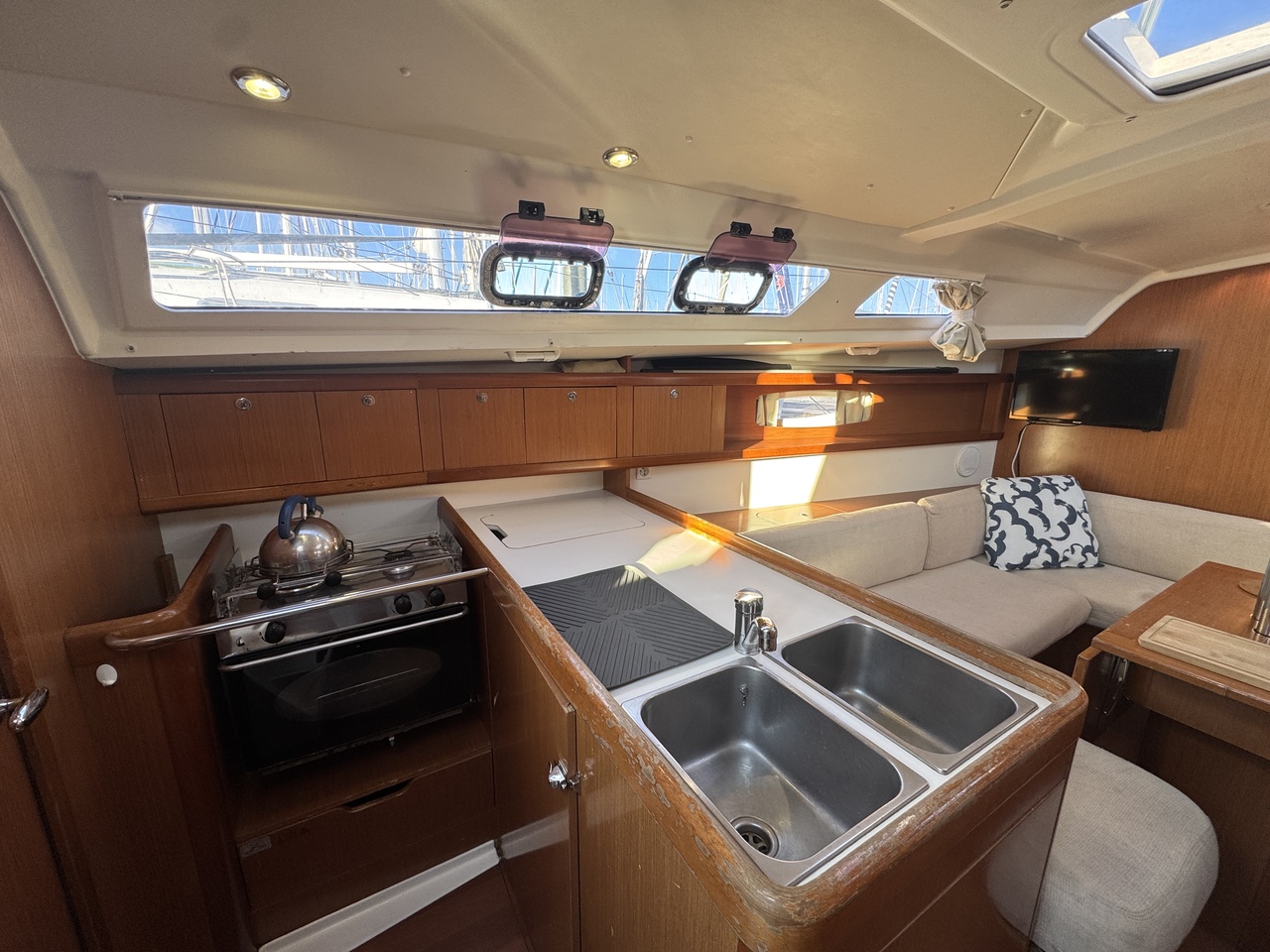 Oceanis 34 Tayrona, Foto 5