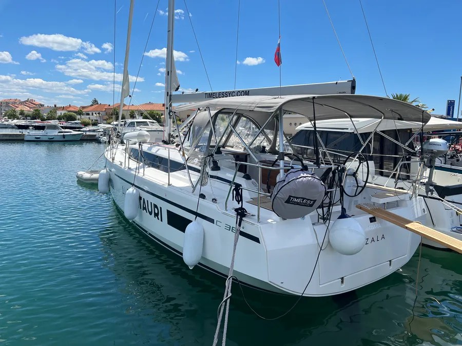 Bavaria C38 Zala