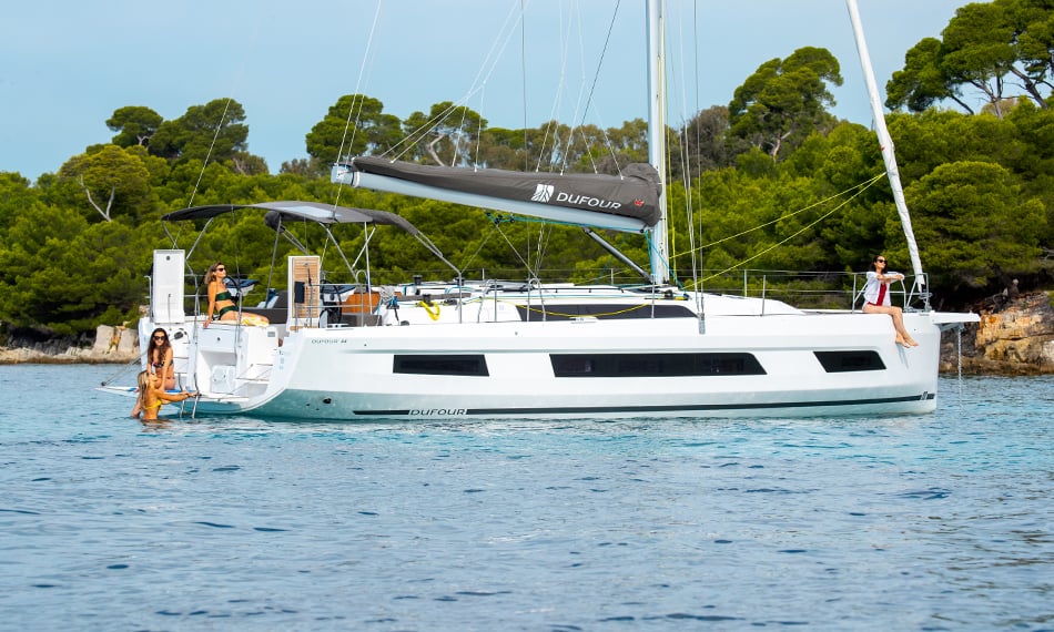Dufour 44 (2024) „One Heart“ als Charteryacht