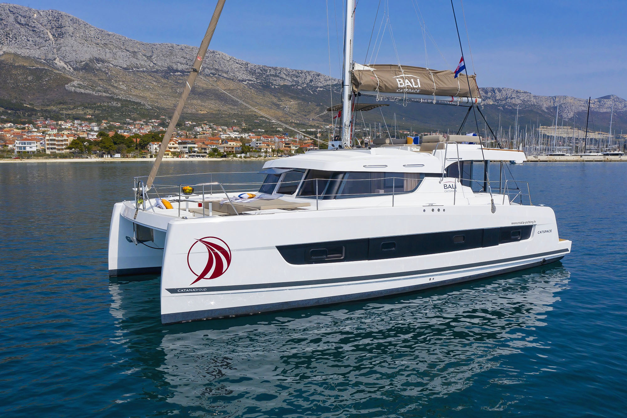 Bali Catspace „Baycat“ als Charteryacht