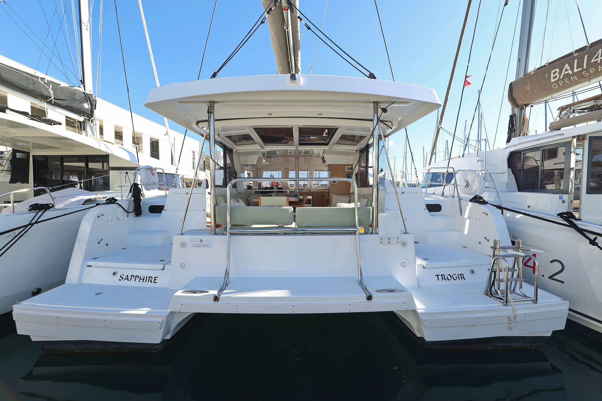 Bali Catspace „Sapphire“ als Charteryacht