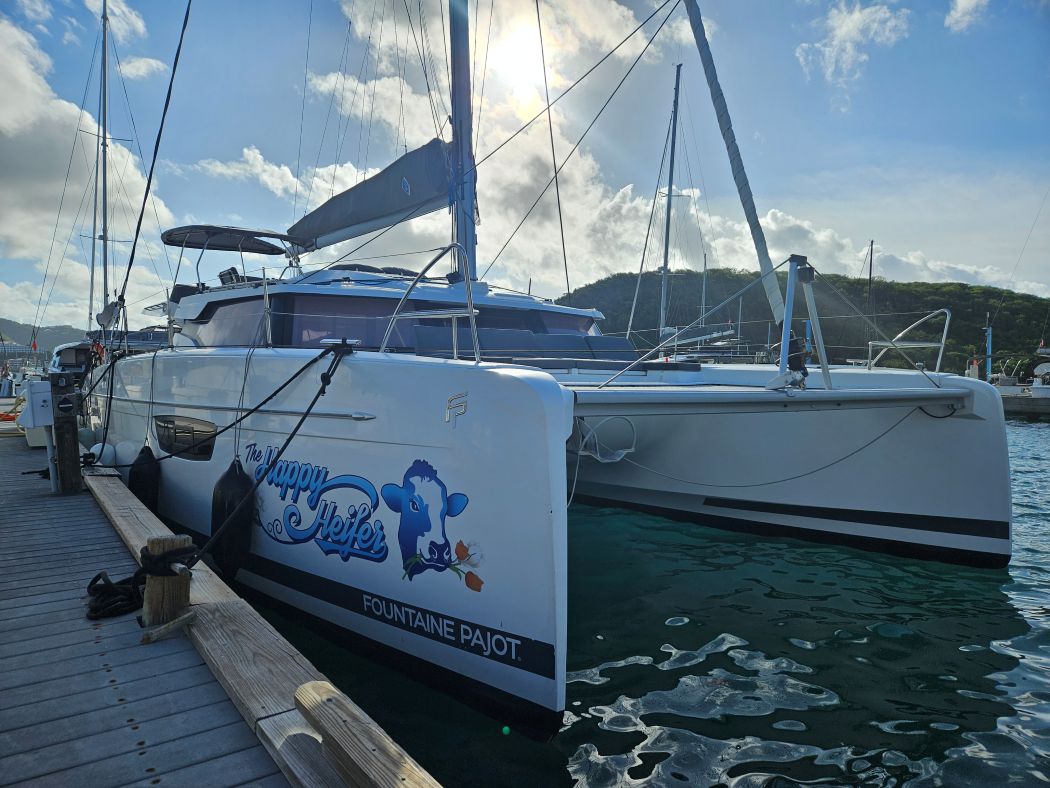Fountaine Pajot Elba 45 „The Happy Heifer“ als Charteryacht