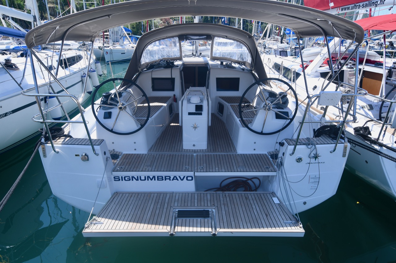 Sun Odyssey 410 Signum Bravo, Foto 3
