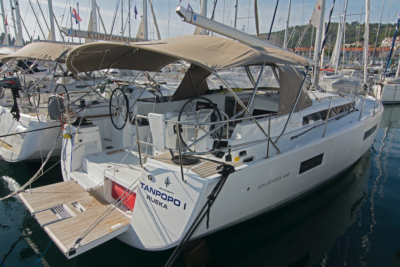 Sun Odyssey 440 (4 cab) „Tanpopo“ als Charteryacht