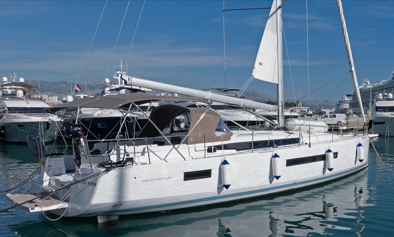 Sun Odyssey 490 (4+1 cab) „Mystic Kiss“ als Charteryacht