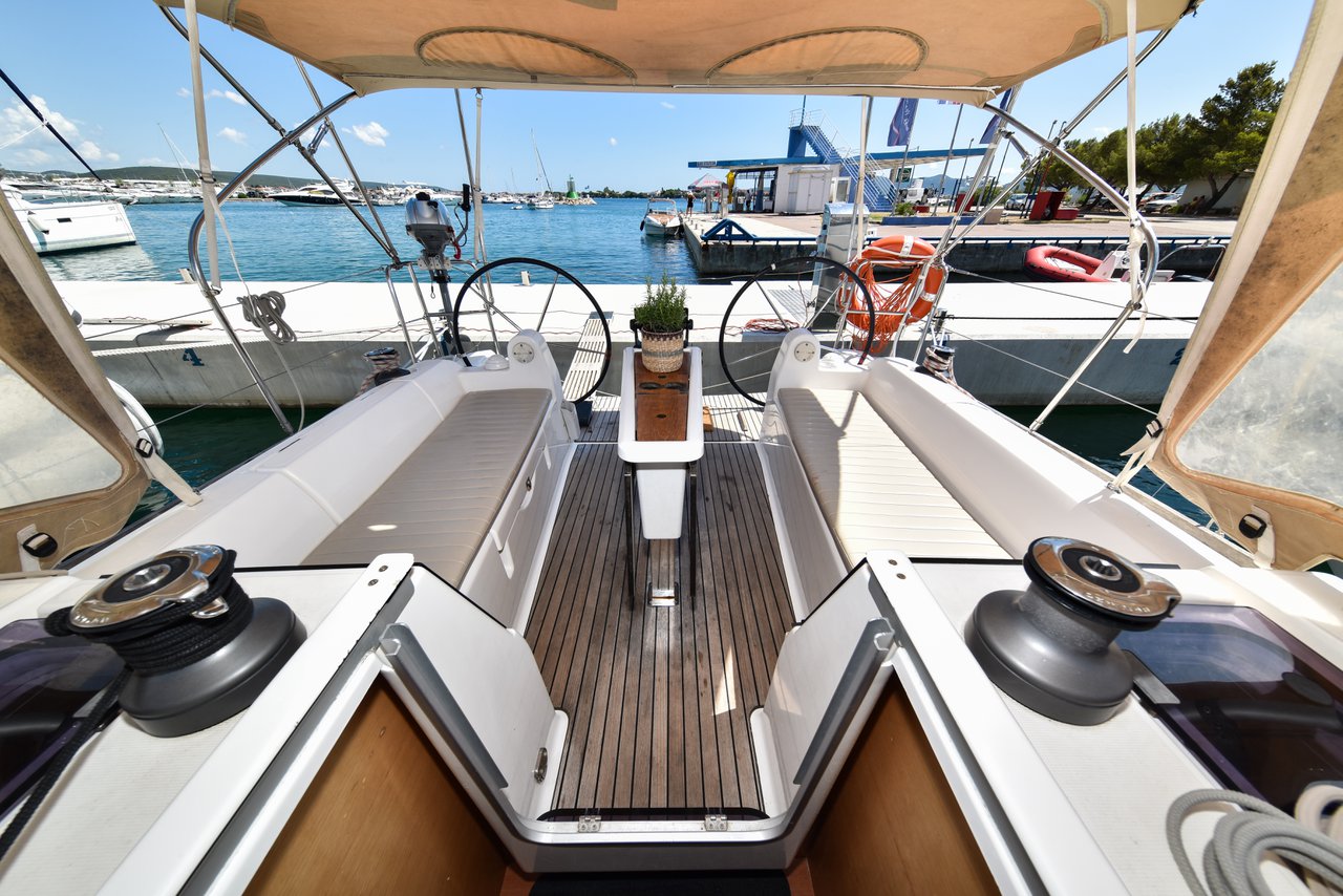 Dufour 350 Grand Large Pape, Foto 4