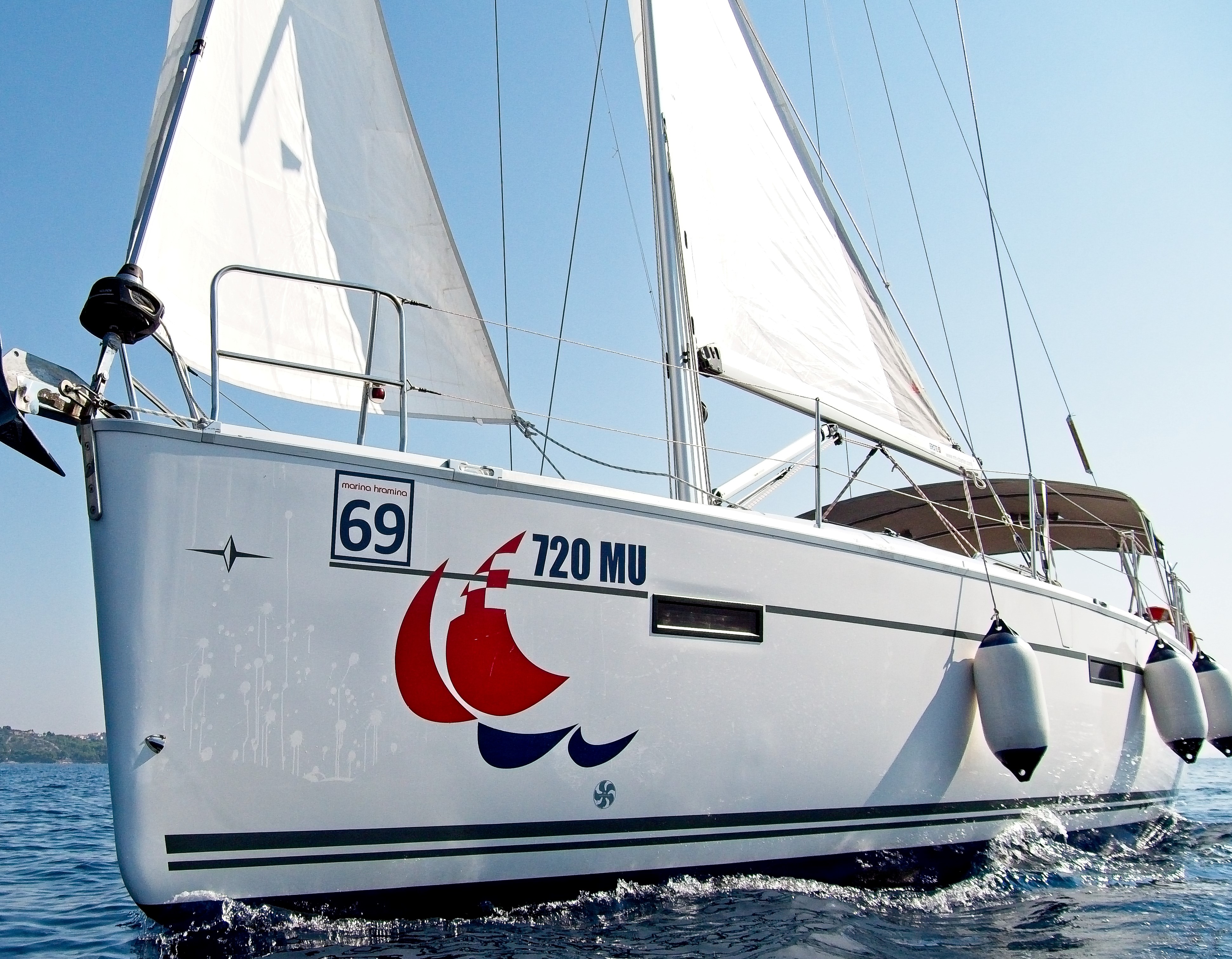 Bavaria Cruiser 41 „MH 69“ als Charteryacht