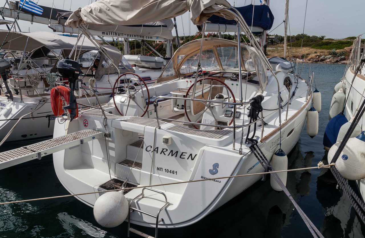 Oceanis 43 (4cab/2wc) „Carmen“ als Charteryacht