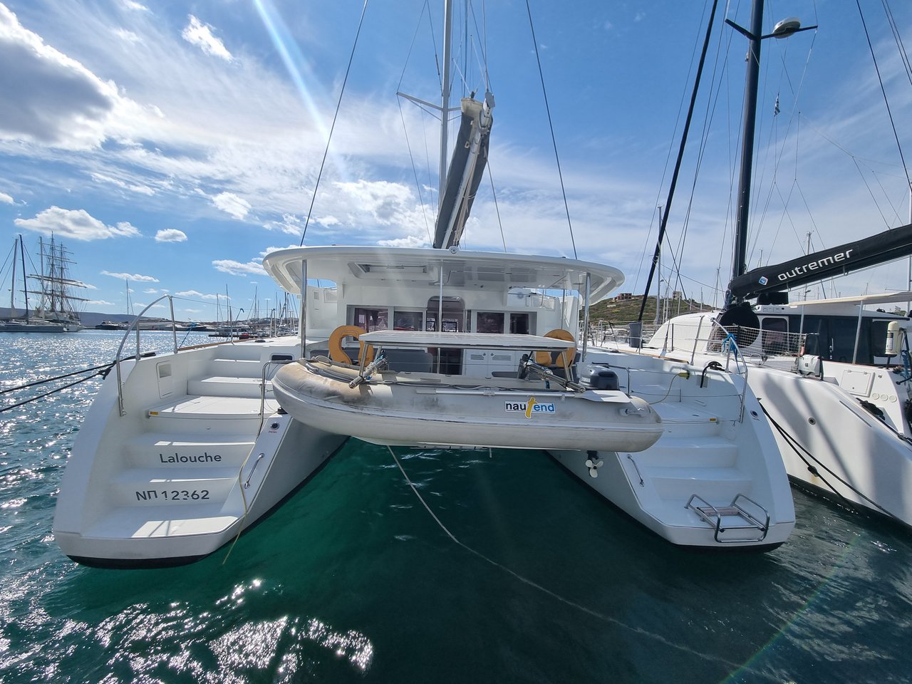 Lagoon 450 F (4+2cab) „Lalouche“ als Charteryacht