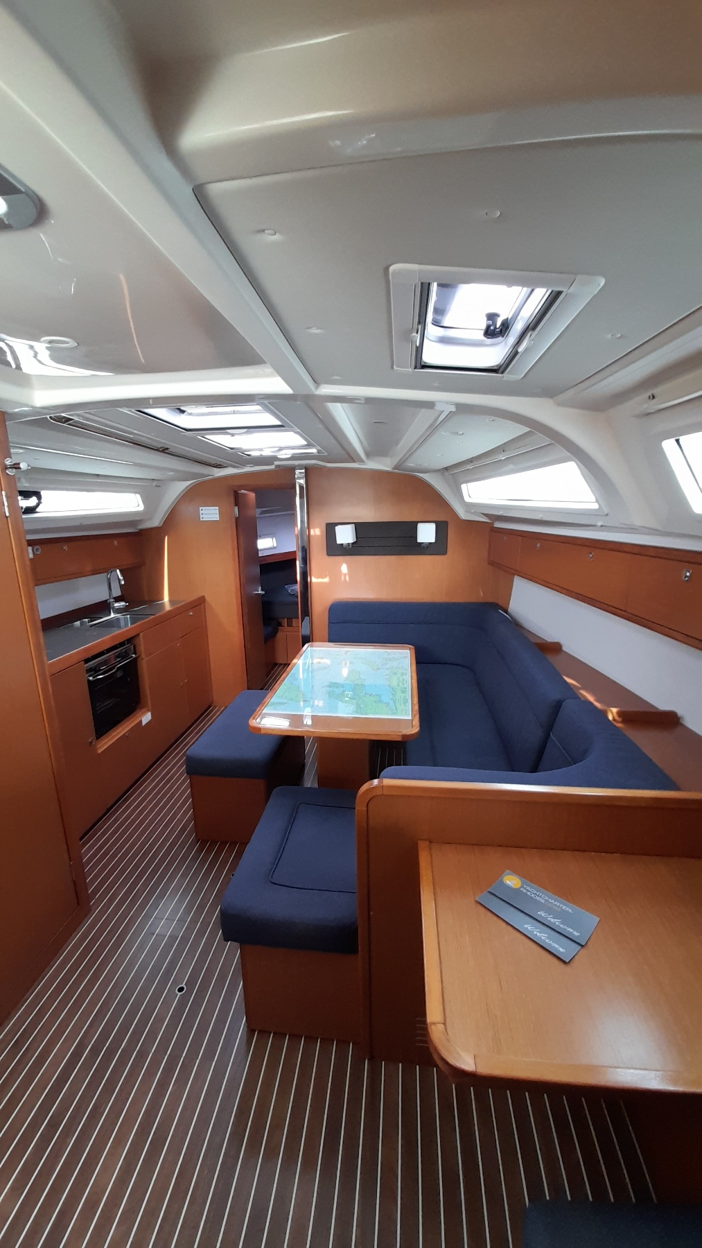 Bavaria Cruiser 41 Optasia, Foto 3