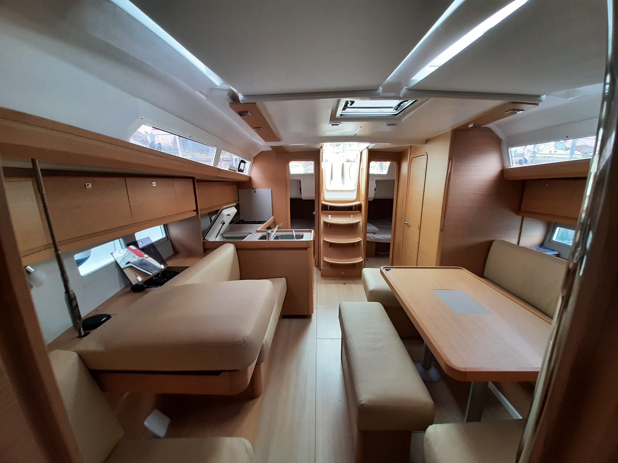 Dufour 412 Grand Large, Foto 5