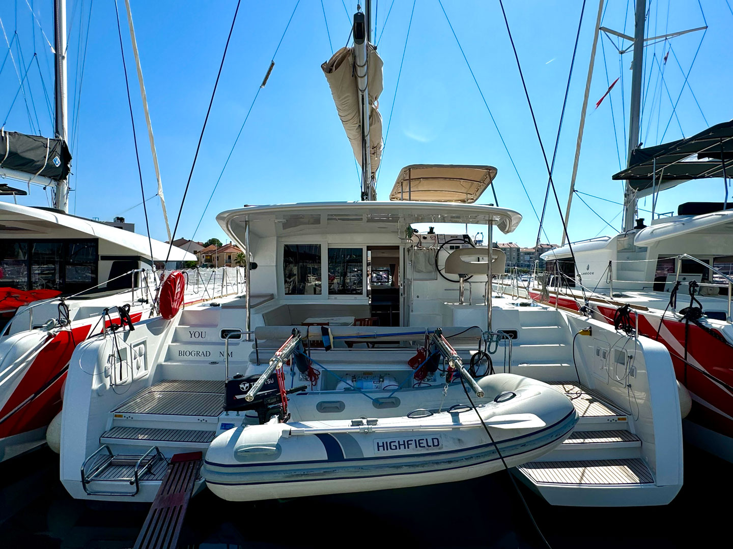 Lagoon 40 (4+2Cab/4wc) „You“ als Charteryacht