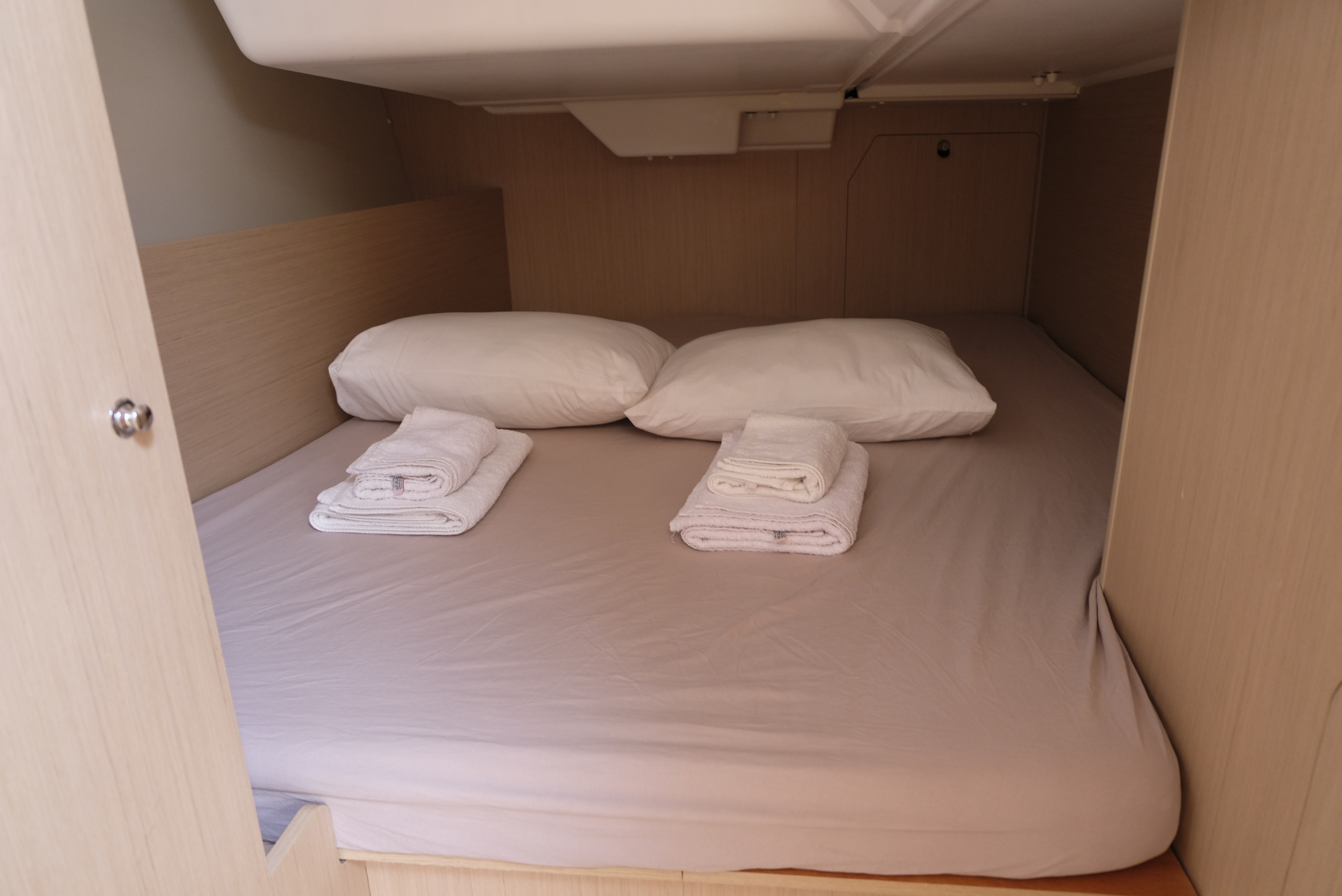 Oceanis 38.1 Triton 89, Foto 4