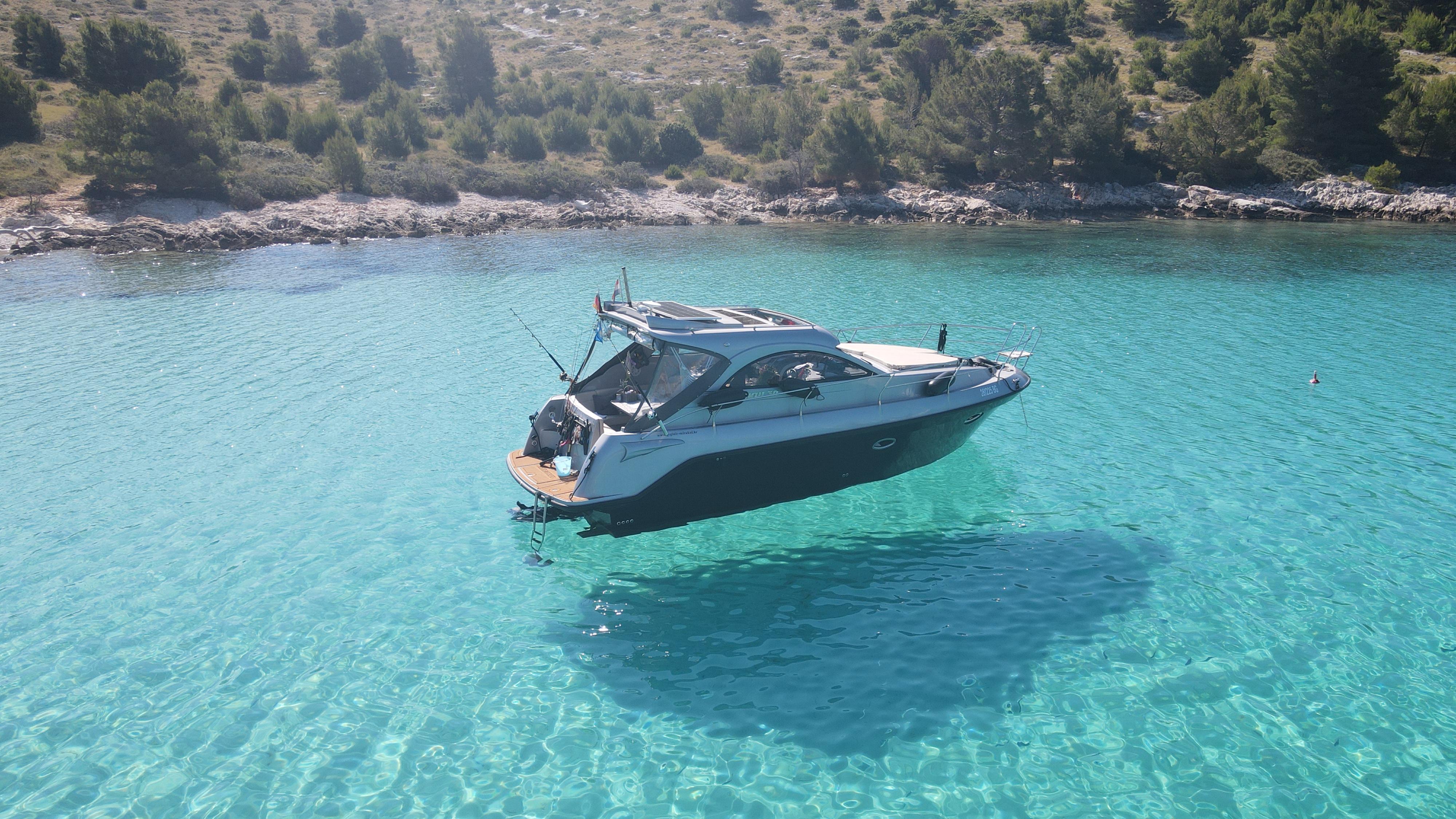 Mirakul 30 Hard Top Valentina, Foto 4