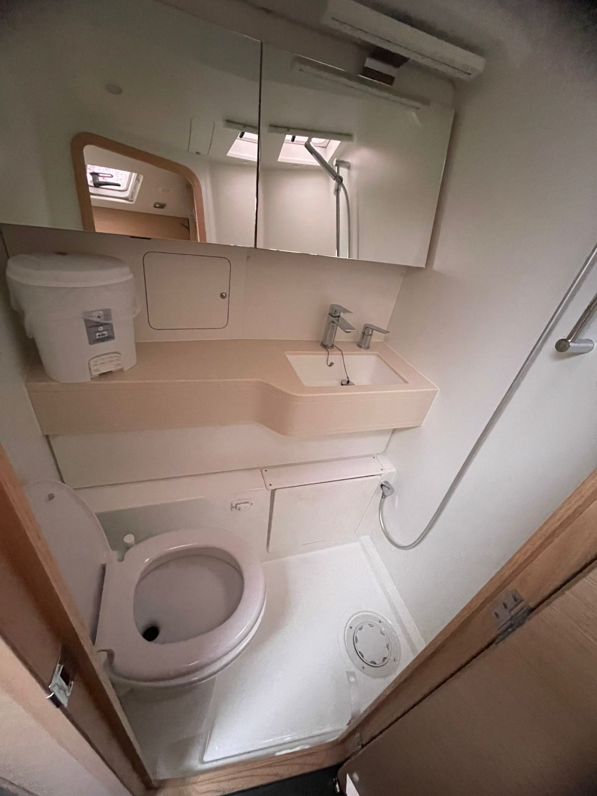 Dufour 48 Nova, Foto 5