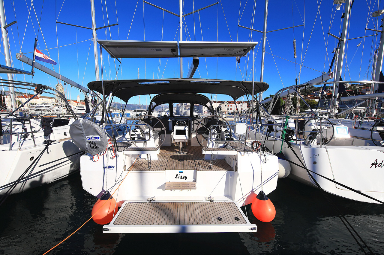 Bavaria C42 „Lizzy“ als Charteryacht