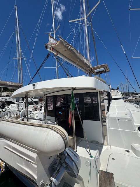 Bali Catspace „Wonder“ als Charteryacht