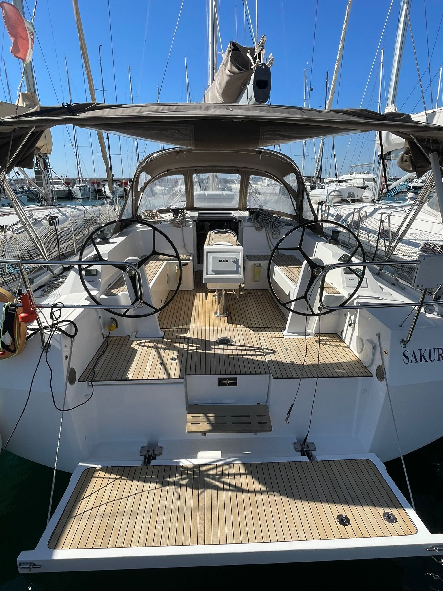 Bavaria C42 „Sakura J“ als Charteryacht