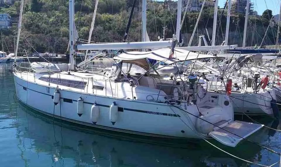 Bavaria Cruiser 46 (4 cab/3WC) „Blue Moon“ als Charteryacht