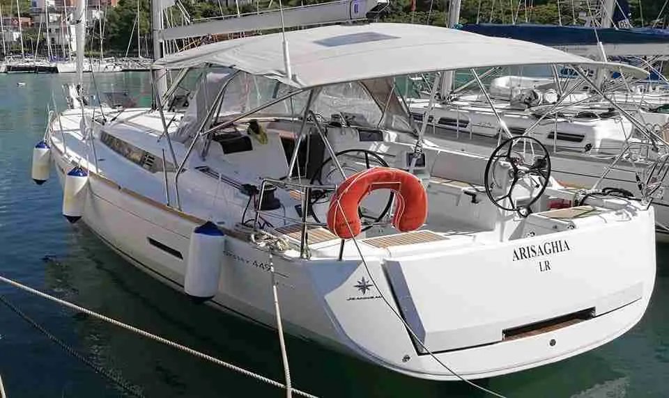 Sun Odyssey 449 „Arisaghia“ als Charteryacht
