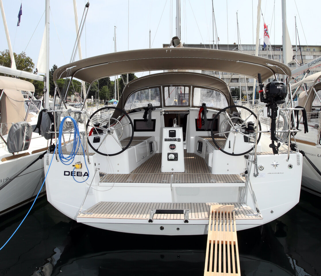 Sun Odyssey 410 (3cab) „Deba“ als Charteryacht