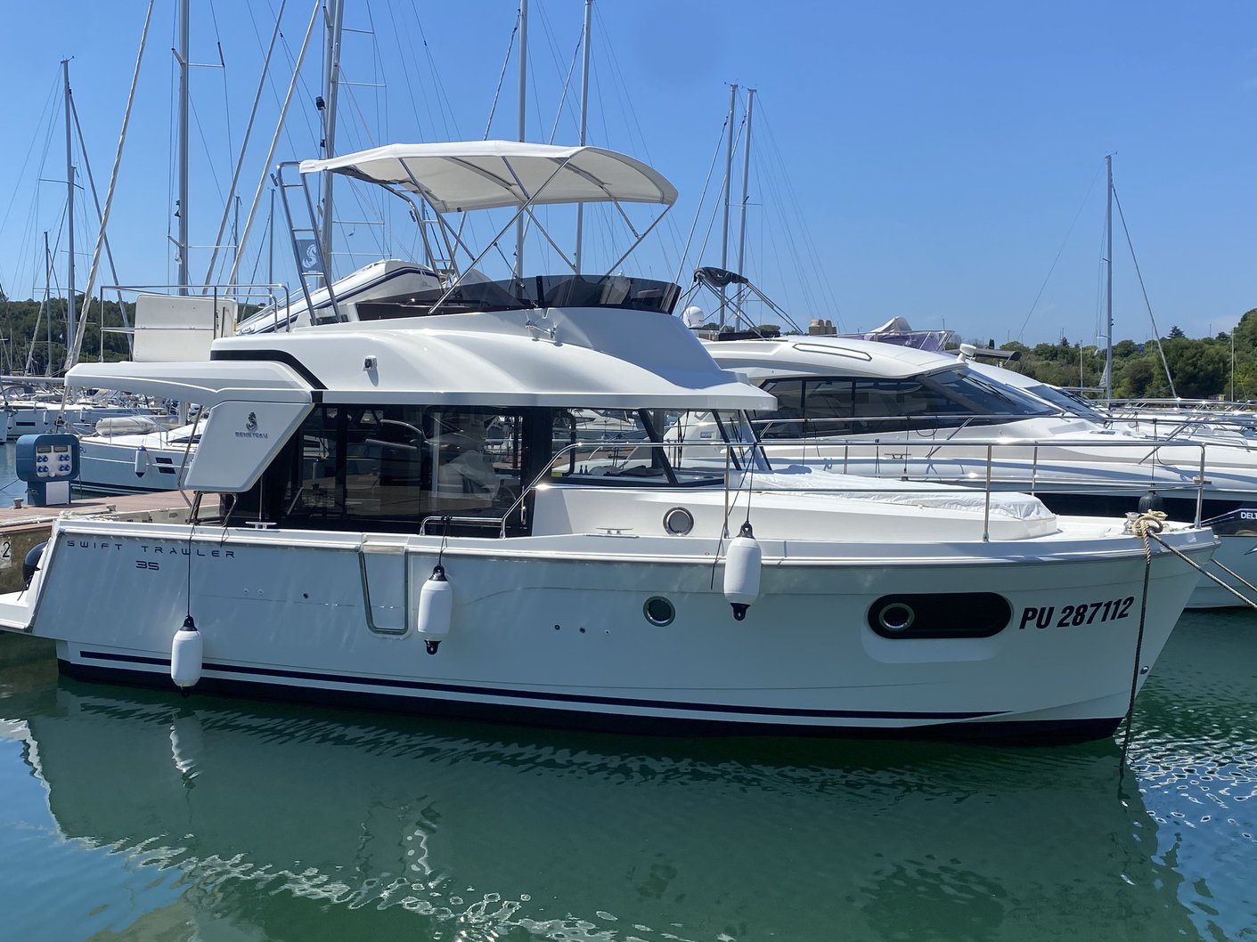 Swift Trawler 35 „Fritz“ als Charteryacht