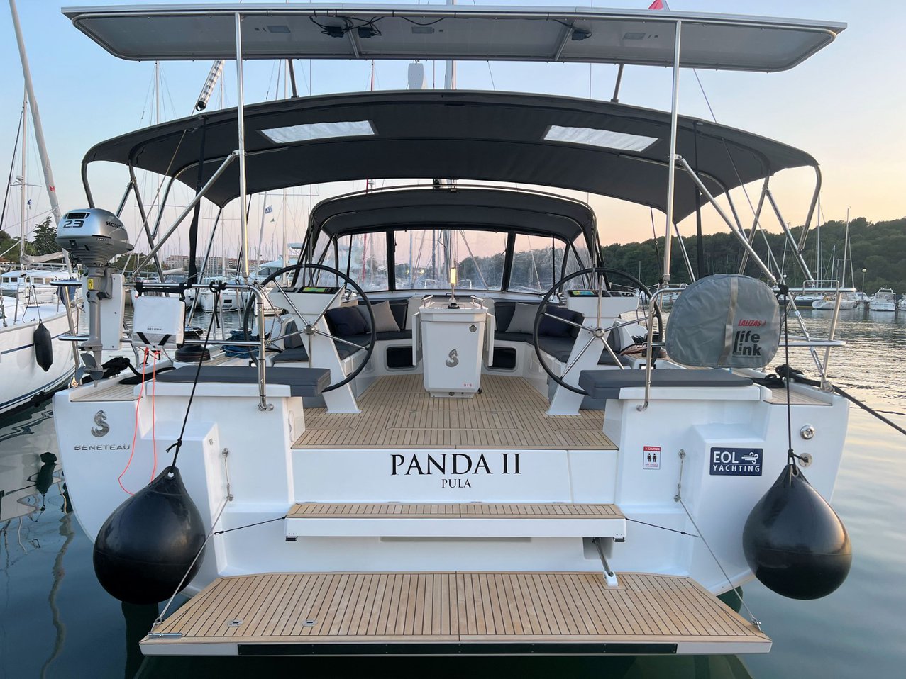 Oceanis 51.1, Foto 3
