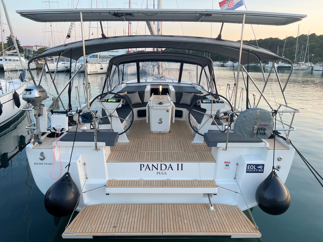 Oceanis 51.1, Foto 4