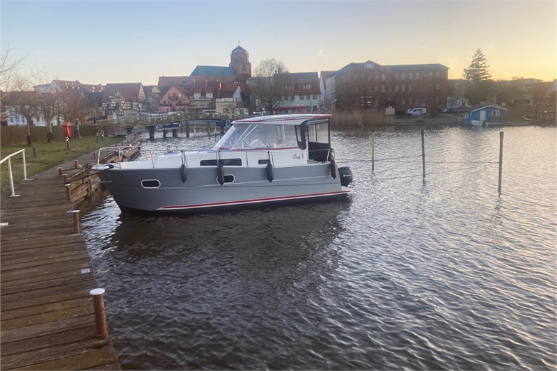 Delphia 800 Escape Lilly 1 - 50 PS mit SBF- Binnen