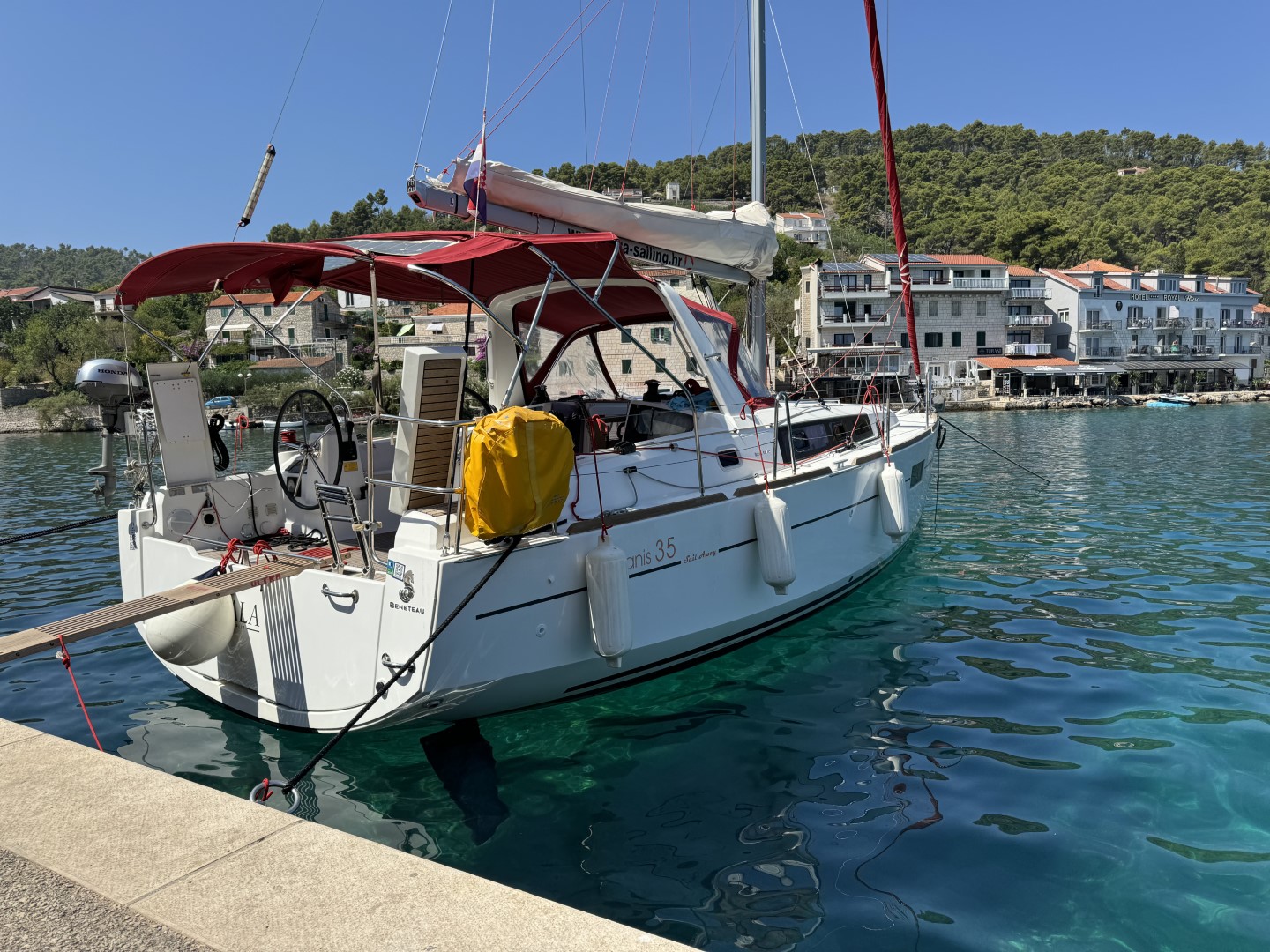 Oceanis 35 „Gala“ als Charteryacht