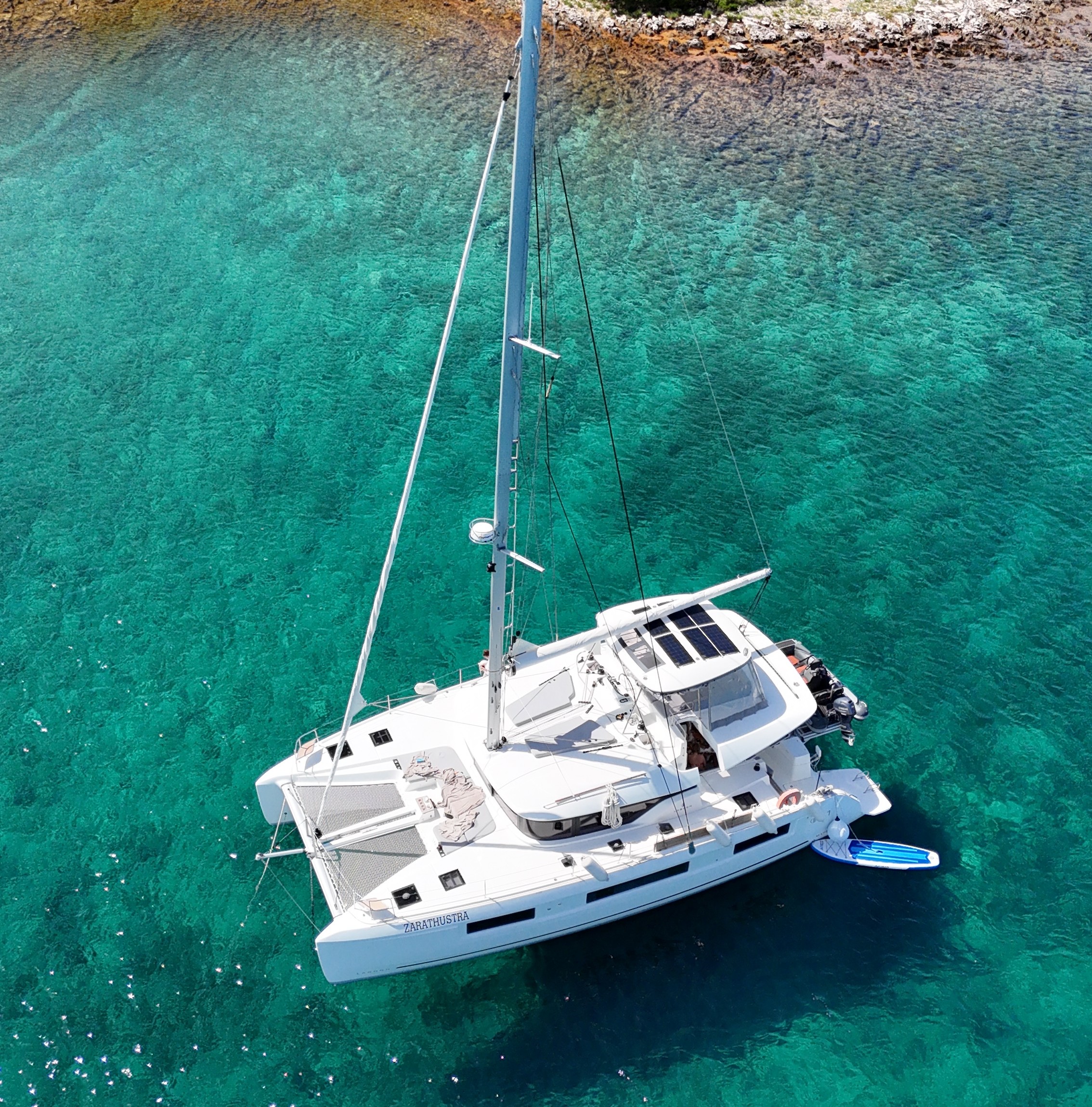 Lagoon 51 „Zarathustra“ als Charteryacht